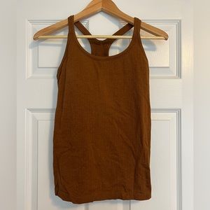 Lululemon Ebb to Street tank size 6